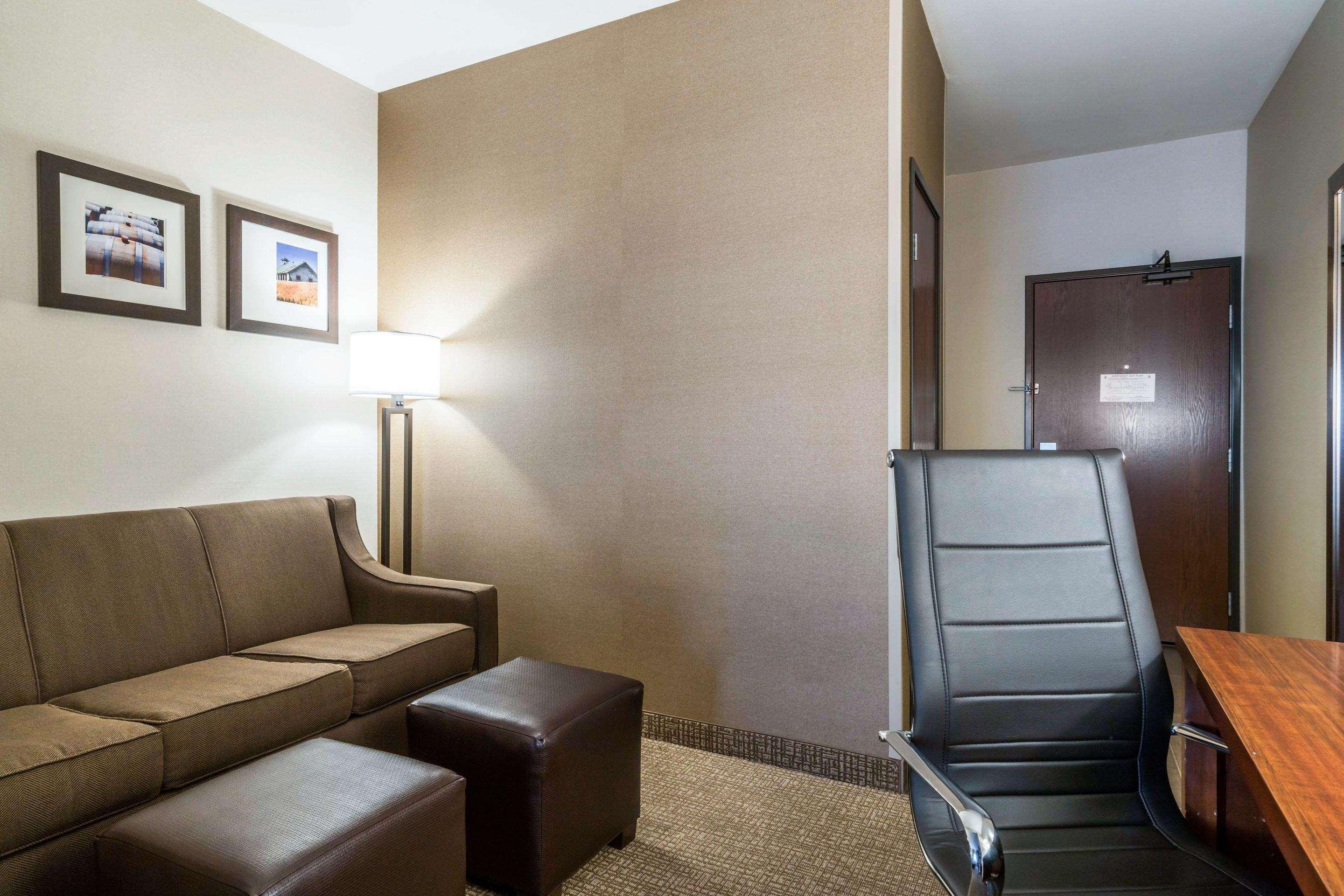 Comfort Suites Якима Экстерьер фото